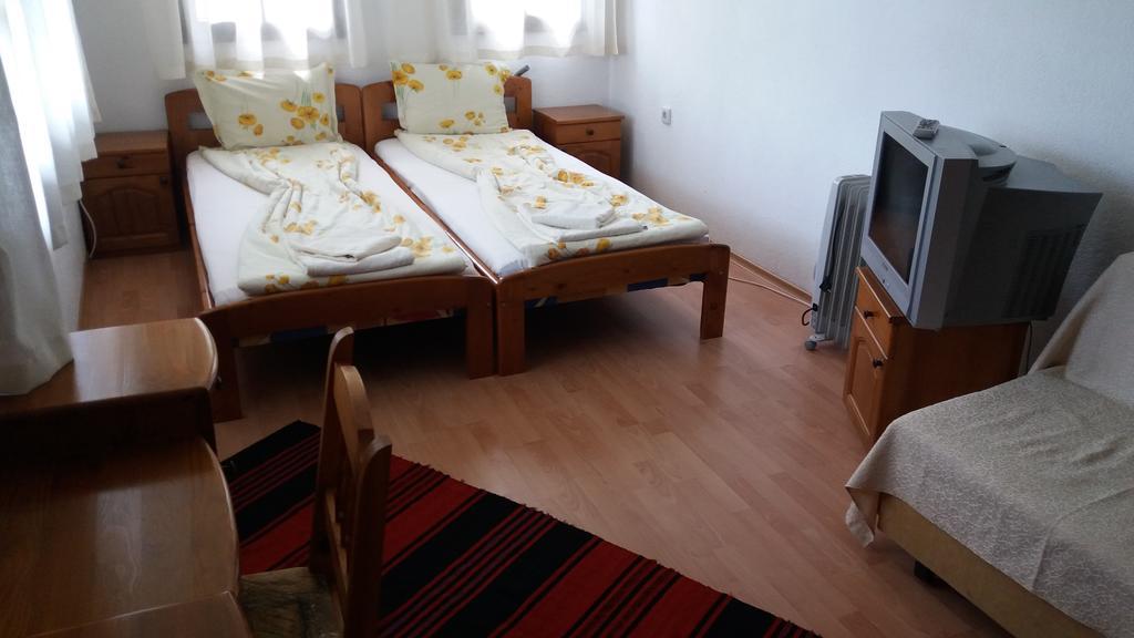Villa Nasco Golden Sands Bagian luar foto